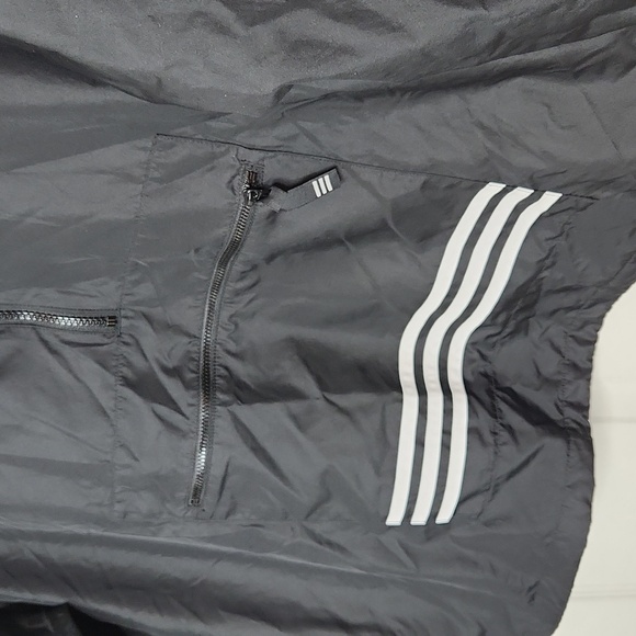 Mens Vintage Adidas windbreaker zippered pocket black white large - Picture 3 of 9